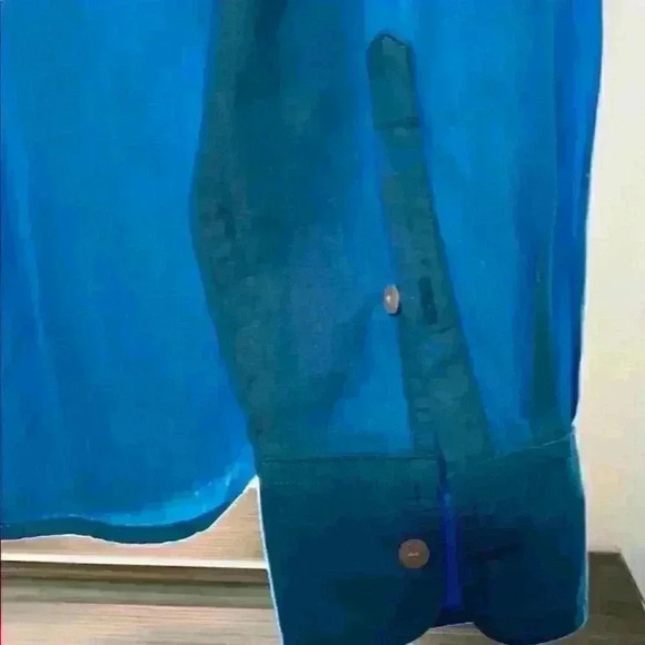 ✨J Crew Popover Light Blue Shirt in EUC! - Picture 4 of 6